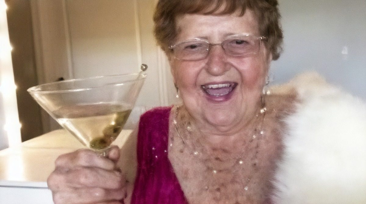 96歲婆婆靠TikTok賺夠每月1.2萬美元老人院費